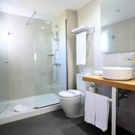 La The Two Bedroom With Half Board,wifi, In Playa Blanca Appartement *