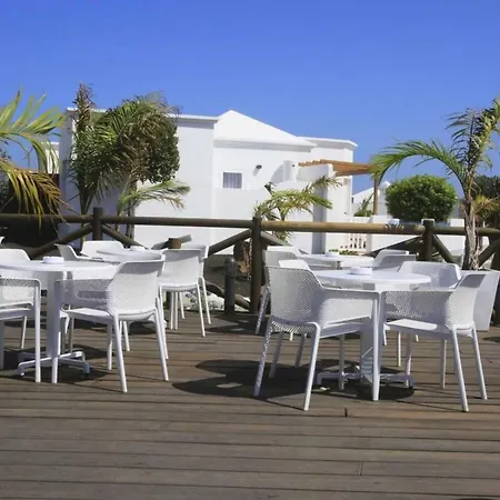 Апартаменты La The Two Bedroom With Half Board,wifi, In Playa Blanca