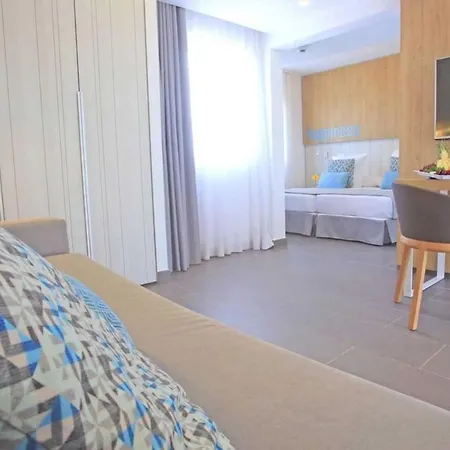 La The Two Bedroom With Half Board,wifi, In Playa Blanca Коста Бланка