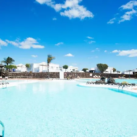 Apartament La The Two Bedroom With Half Board,wifi, In Playa Blanca *